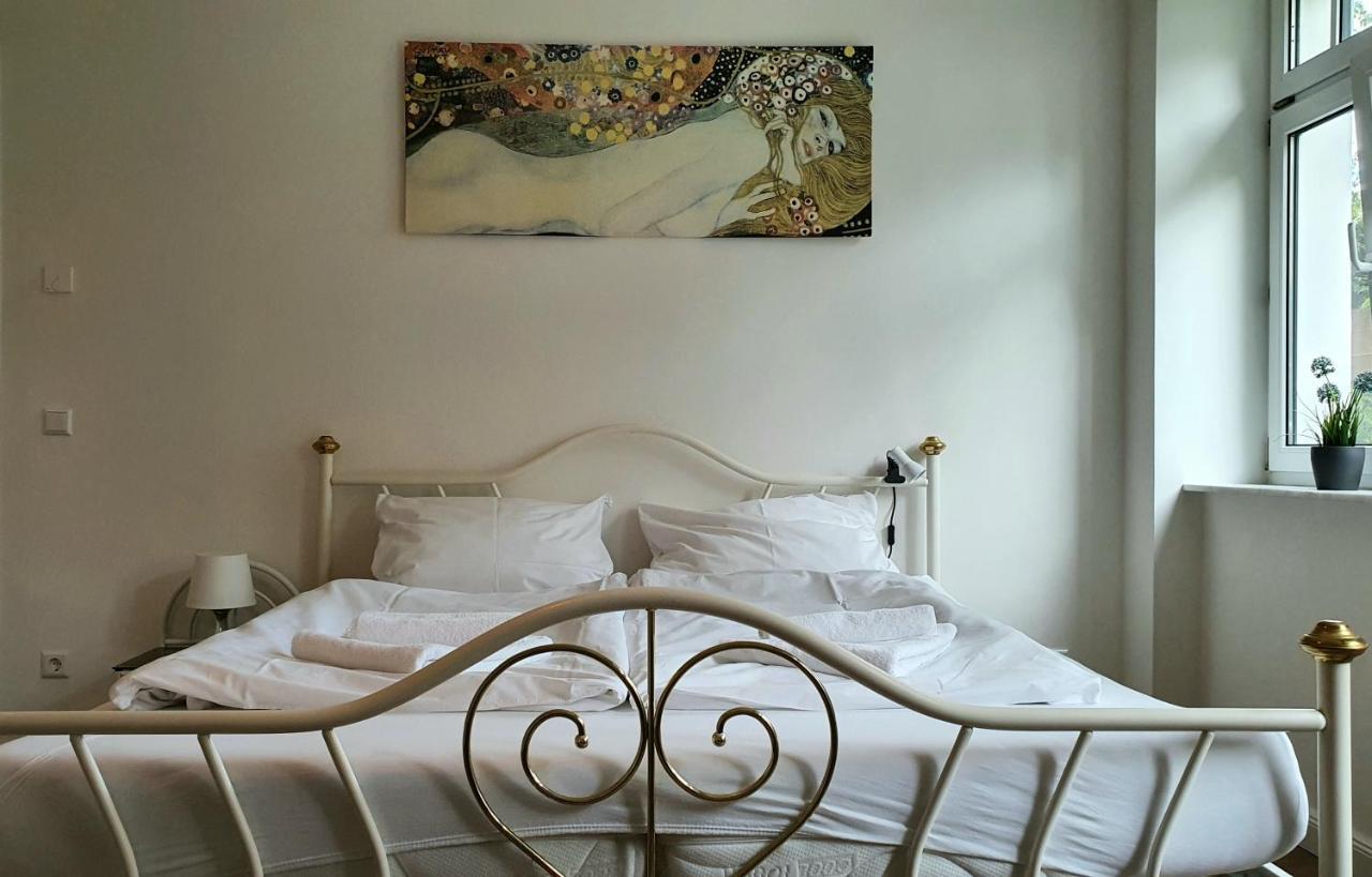 Pineapple Apartments Dresdner Heide Mit Garten เดรสเดน ภายนอก รูปภาพ